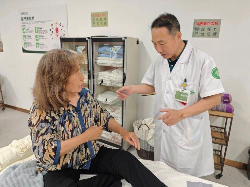 直乐医院5.21脊柱健康日中医文化节